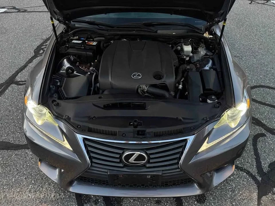 2014 Lexus IS 3rd Gen - Image 17 of 20
