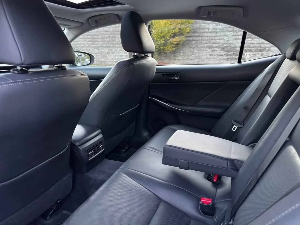 2014 Lexus IS 3rd Gen - Image 11 of 20
