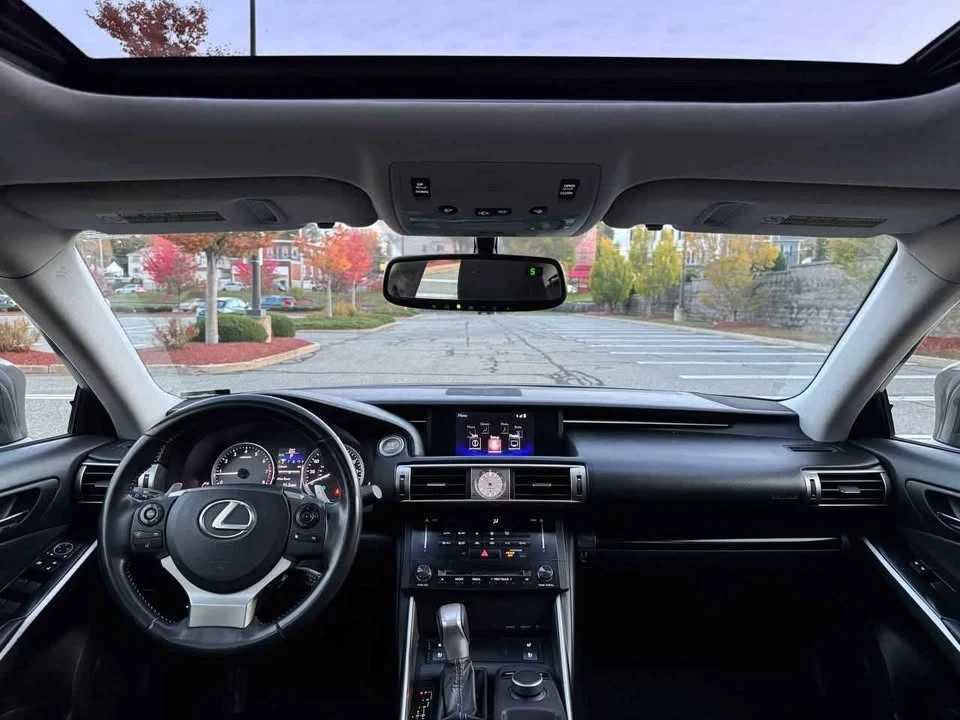 2014 Lexus IS 3rd Gen - Image 13 of 20
