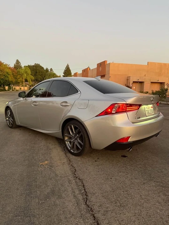2014 Lexus IS 3rd Gen - Image 5 of 8