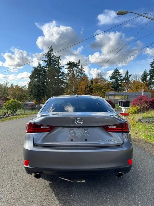 2014 Lexus IS 2nd Gen - Image 5 of 13