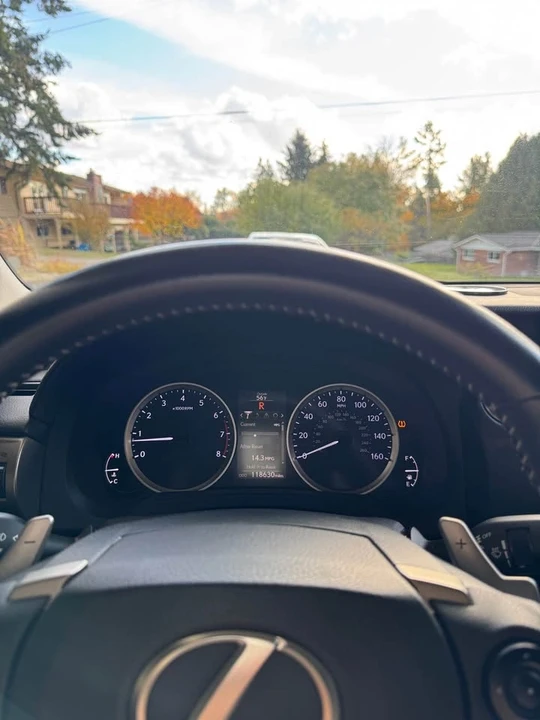 2014 Lexus IS 2nd Gen - Image 12 of 13