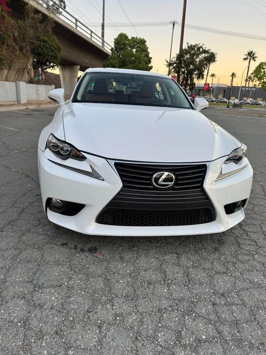 2014 Lexus IS 3rd Gen - Image 5 of 13