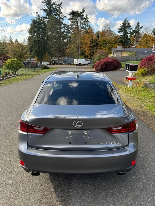 2014 Lexus IS 2nd Gen - Image 4 of 13