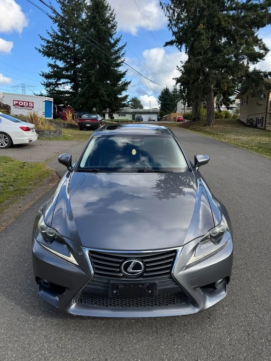 2014 Lexus IS 2nd Gen - Image 9 of 13