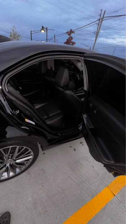 2014 Lexus IS 3rd Gen - Image 11 of 20