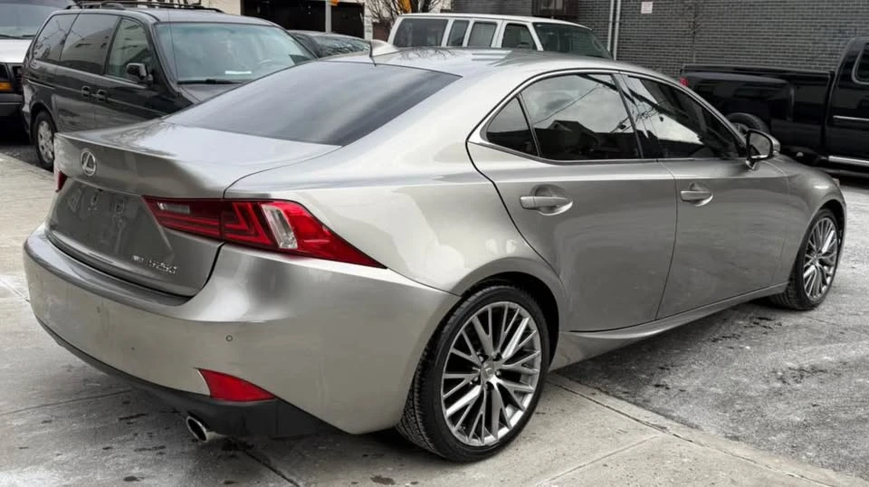 2014 Lexus IS 2nd Gen - Image 6 of 11