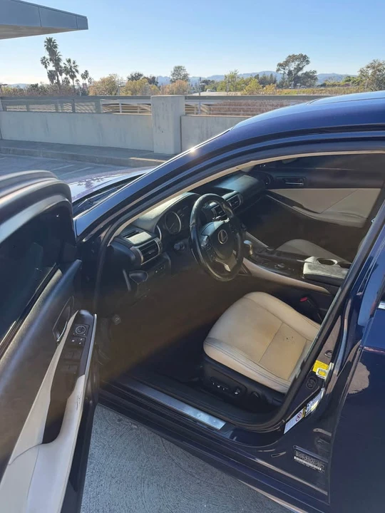 2014 Lexus IS 3rd Gen - Image 8 of 15