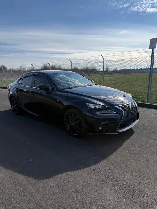 2014 Lexus IS 3rd Gen - Image 4 of 15