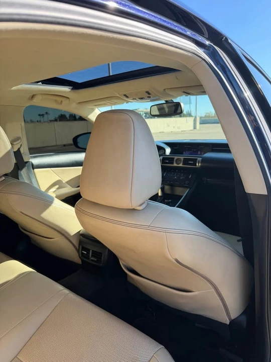 2014 Lexus IS 3rd Gen - Image 11 of 15