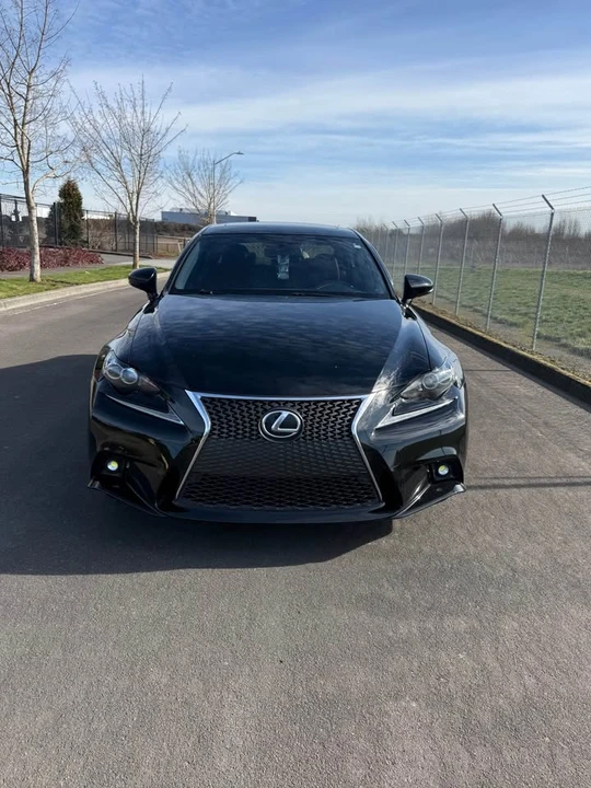 2014 Lexus IS 3rd Gen - Image 3 of 15