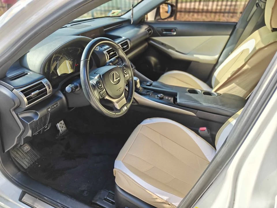 2014 Lexus IS 3rd Gen - Image 14 of 17