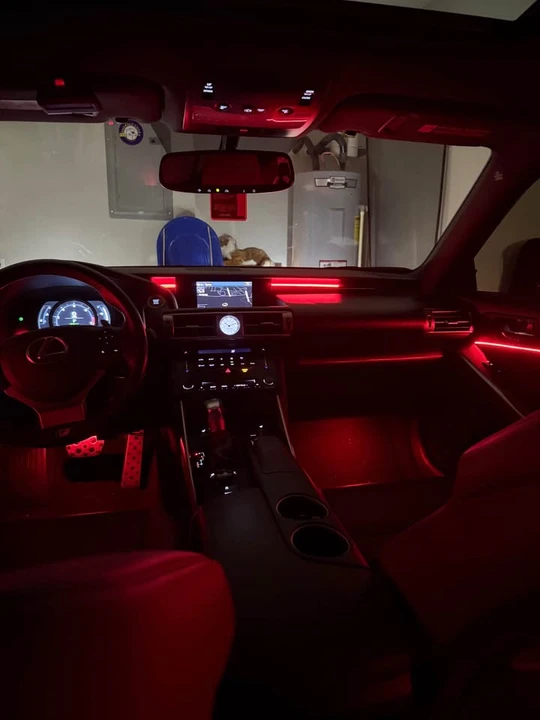 2014 Lexus IS 3rd Gen - Image 5 of 9