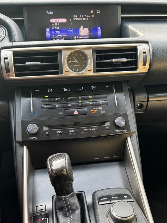2014 Lexus IS 3rd Gen - Image 18 of 19