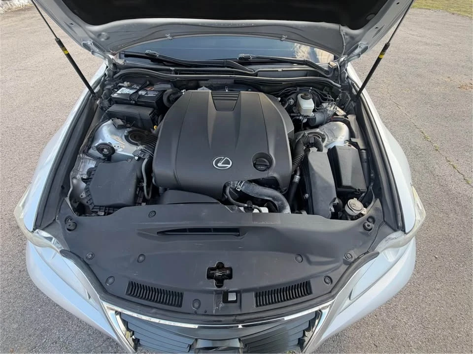 2014 Lexus IS 3rd Gen - Image 6 of 10