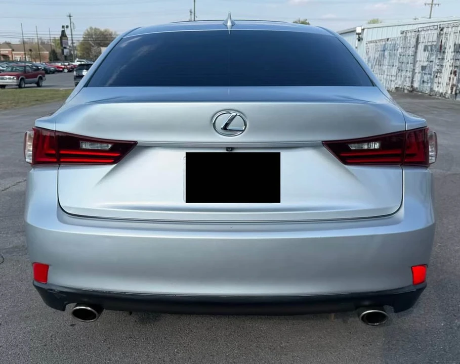 2014 Lexus IS 3rd Gen - Image 4 of 10