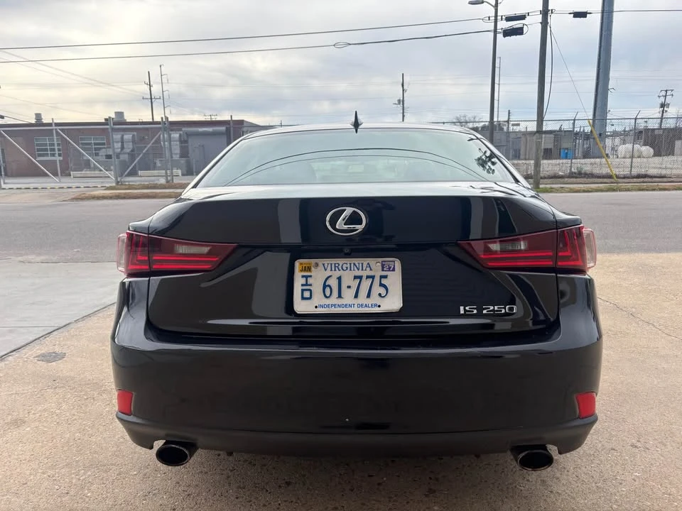 2014 Lexus IS 3rd Gen - Image 5 of 13