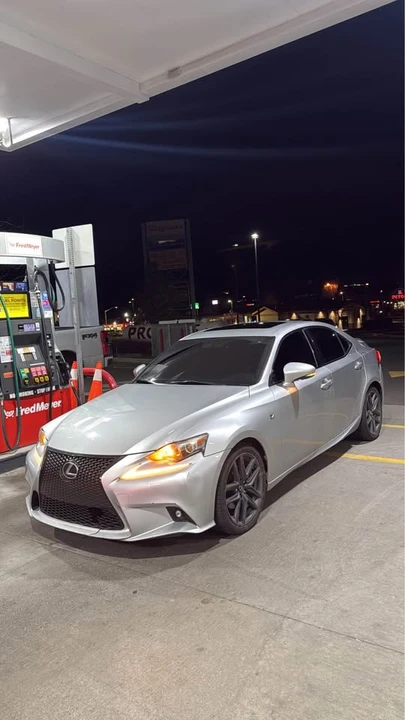 2014 Lexus IS 3rd Gen - Image 5 of 7