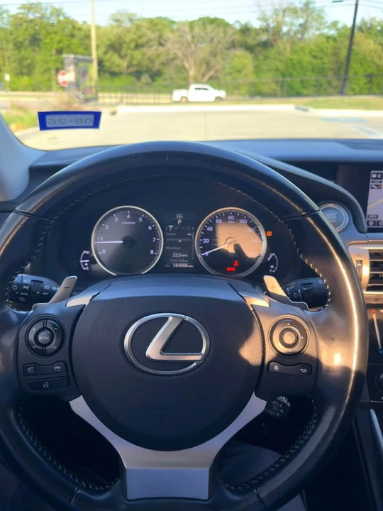 2014 Lexus IS 3rd Gen - Image 19 of 20