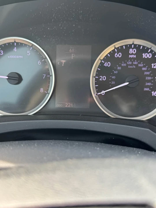 2014 Lexus IS 3rd Gen - Image 17 of 19