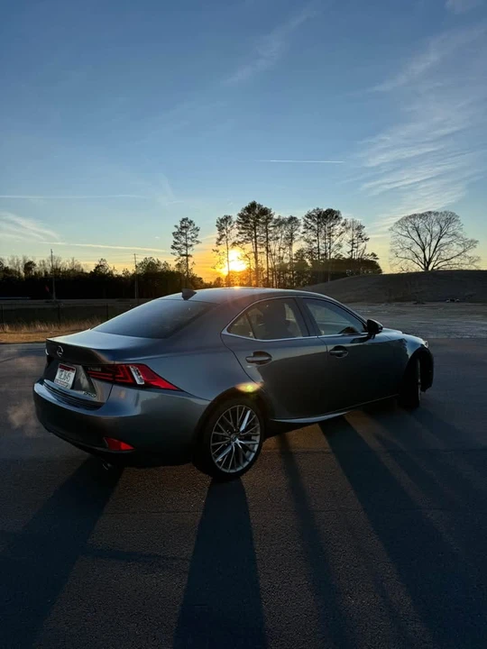 2014 Lexus IS 3rd Gen - Image 4 of 15