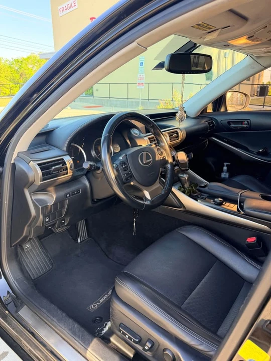 2014 Lexus IS 3rd Gen - Image 16 of 20
