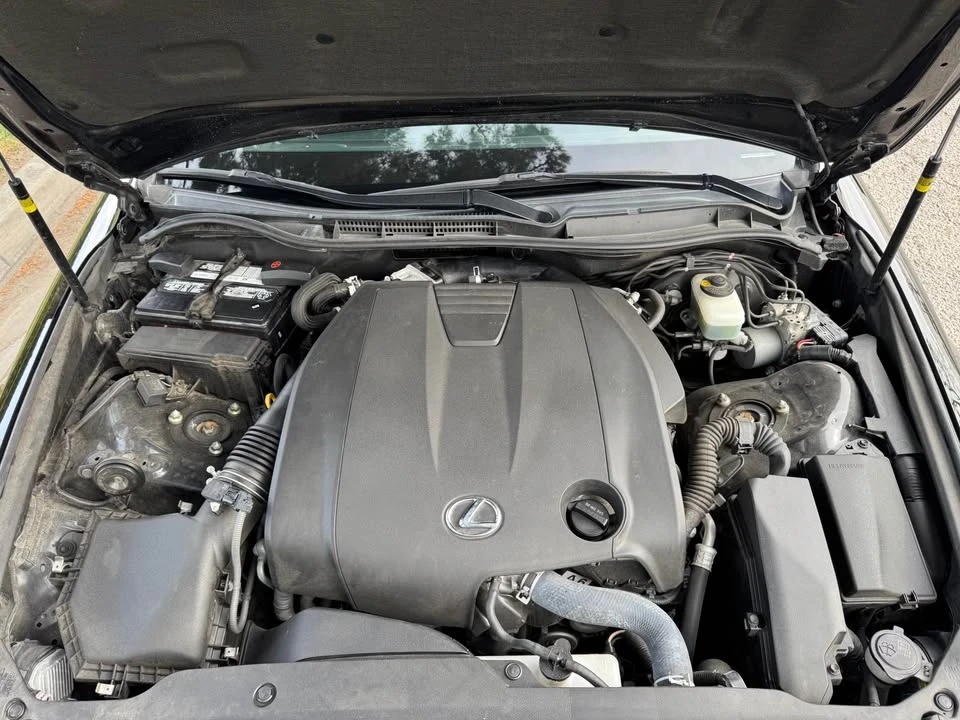 2014 Lexus IS 3rd Gen - Image 11 of 13