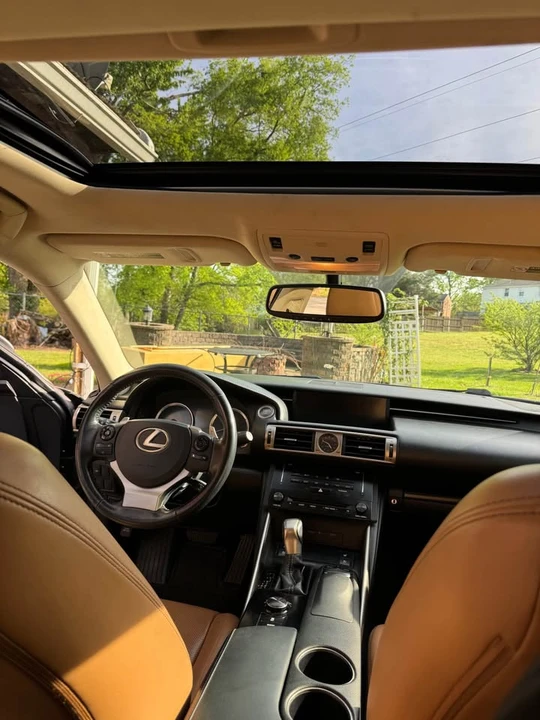 2014 Lexus IS 3rd Gen - Image 5 of 7