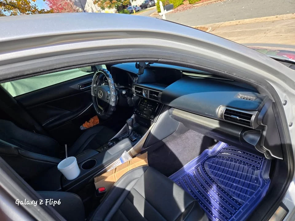 2014 Lexus IS 3rd Gen - Image 6 of 9