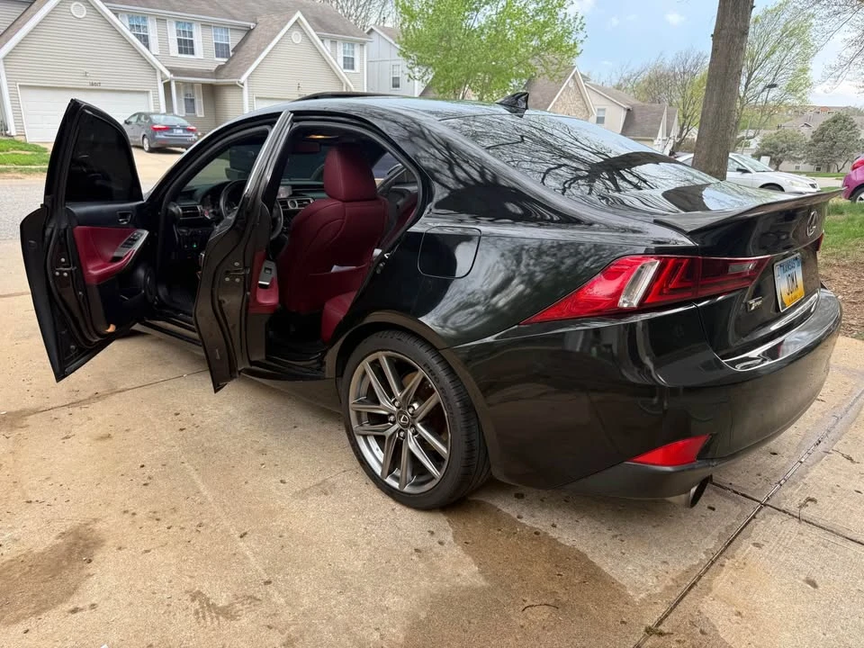 2014 Lexus IS 3rd Gen - Image 4 of 17