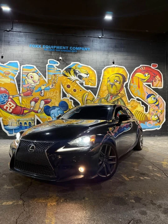 2014 Lexus IS 3rd Gen - Image 16 of 17