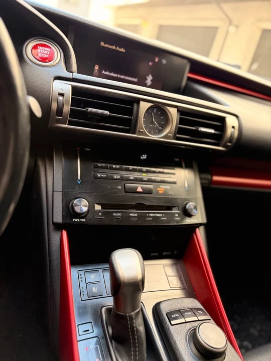 2014 Lexus IS 3rd Gen - Image 14 of 19