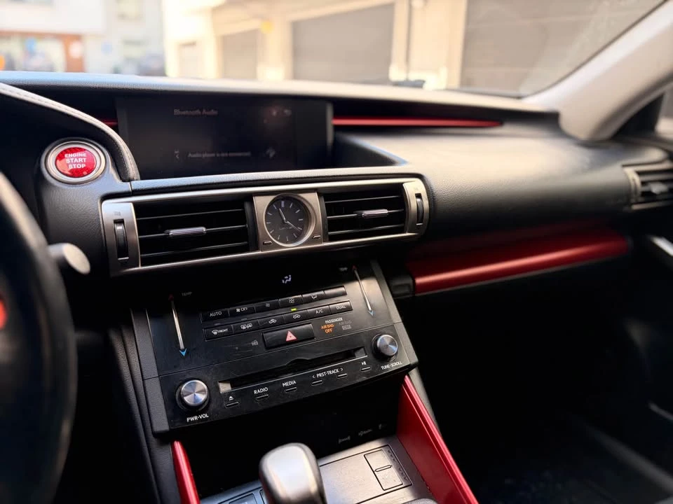 2014 Lexus IS 3rd Gen - Image 18 of 19