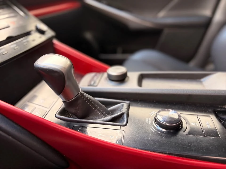 2014 Lexus IS 3rd Gen - Image 13 of 19