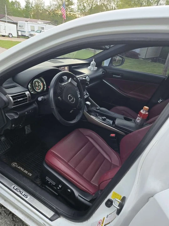 2014 Lexus IS 3rd Gen - Image 4 of 5