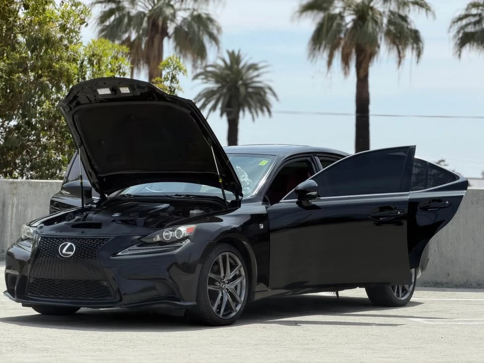 2014 Lexus IS 3rd Gen - Image 15 of 20
