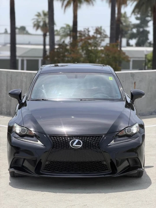 2014 Lexus IS 3rd Gen - Image 6 of 20
