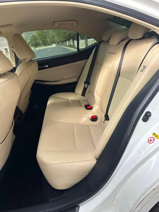 2014 Lexus IS 3rd Gen - Image 9 of 20