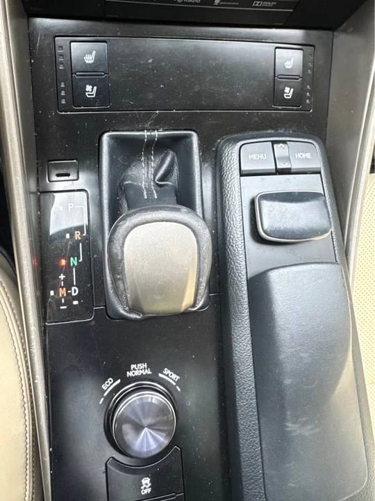 2014 Lexus IS 3rd Gen - Image 17 of 20