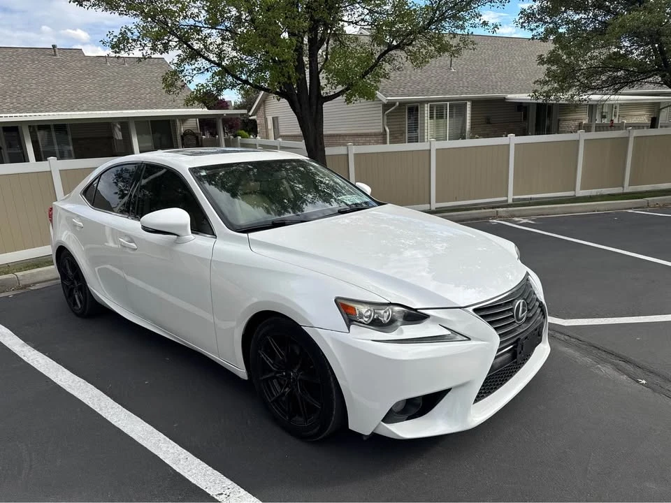 2014 Lexus IS 3rd Gen - Image 4 of 20