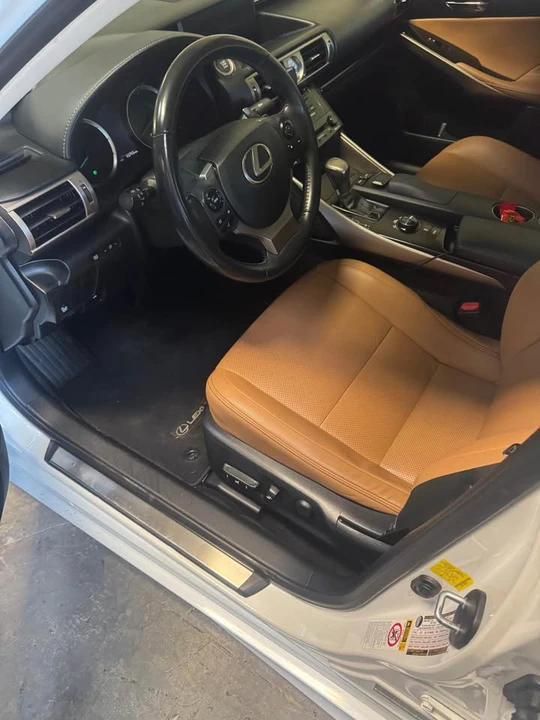 2014 Lexus IS 3rd Gen - Image 9 of 11