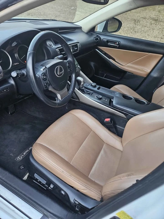 2014 Lexus IS 3rd Gen - Image 9 of 20