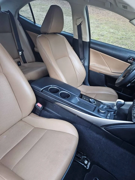 2014 Lexus IS 3rd Gen - Image 16 of 20