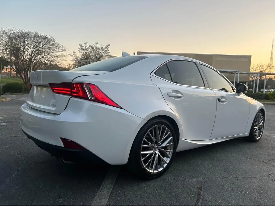 2014 Lexus IS 3rd Gen - Image 4 of 12