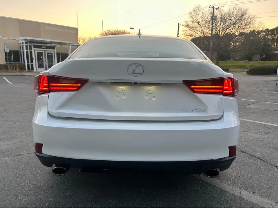 2014 Lexus IS 3rd Gen - Image 8 of 12