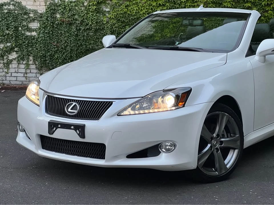 2014 Lexus IS 2nd Gen - Image 8 of 18