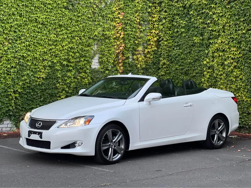 2014 Lexus IS 2nd Gen - Image 17 of 18