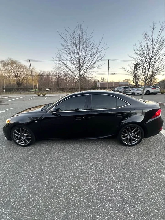 2014 Lexus IS 3rd Gen - Image 5 of 20