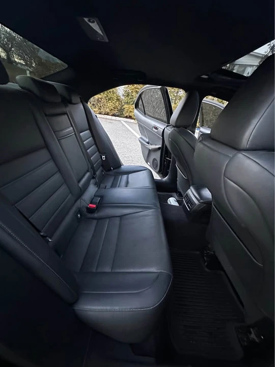 2014 Lexus IS 3rd Gen - Image 16 of 20