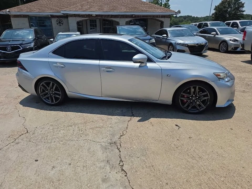 2014 Lexus IS 3rd Gen - Image 5 of 11